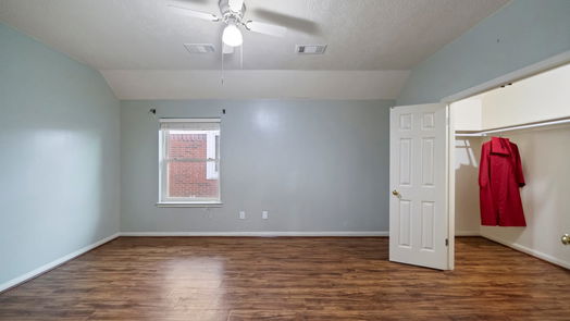 Houston 1-story, 2-bed 2106 Laurel Oaks Drive-idx