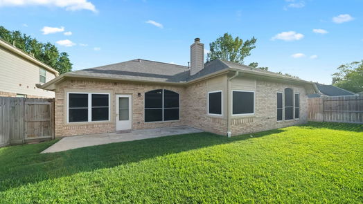 Houston 1-story, 2-bed 2106 Laurel Oaks Drive-idx