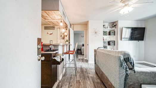 Houston 1-story, 1-bed 12905 Woodforest Boulevard 406-idx
