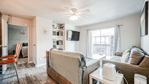 Houston 1-story, 1-bed 12905 Woodforest Boulevard 406-idx