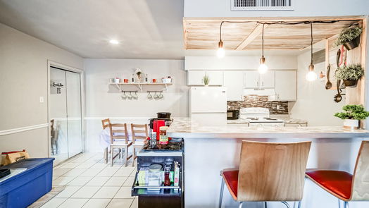 Houston 1-story, 1-bed 12905 Woodforest Boulevard 406-idx