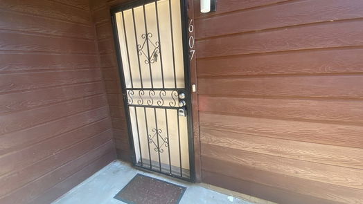 Houston 1-story, 1-bed 12905 Woodforest Boulevard 607-idx