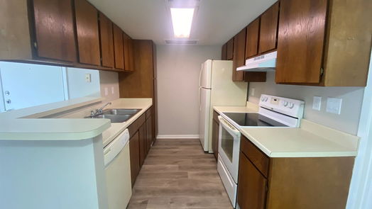 Houston 1-story, 1-bed 12905 Woodforest Boulevard 607-idx