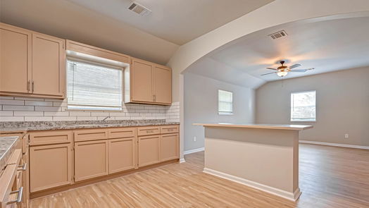 Houston 1-story, 4-bed 14615 Brownsville Street-idx