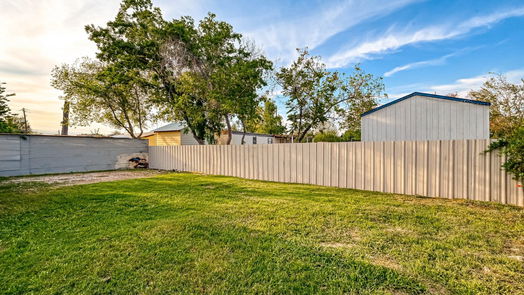 Houston 1-story, 4-bed 14615 Brownsville Street-idx