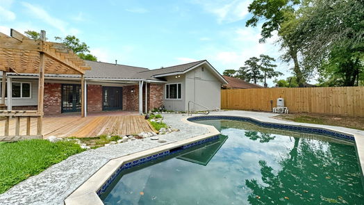 Houston 1-story, 2-bed 14414 Roundstone Lane-idx