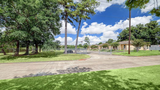 Houston 1-story, null-bed 856 Normandy Street-idx