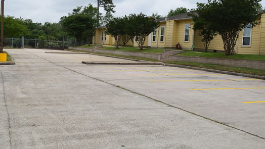 Houston 1-story, null-bed 856 Normandy Street-idx