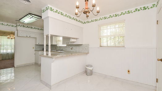Houston 1-story, 3-bed 14123 Woodforest Boulevard-idx