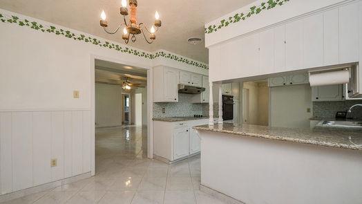 Houston 1-story, 3-bed 14123 Woodforest Boulevard-idx