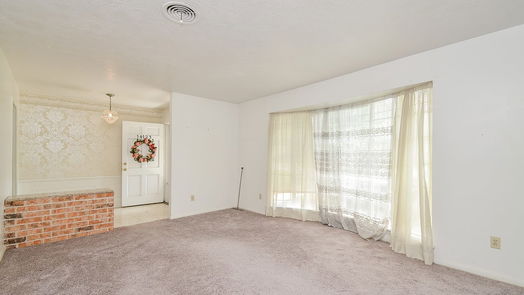 Houston 1-story, 3-bed 14123 Woodforest Boulevard-idx