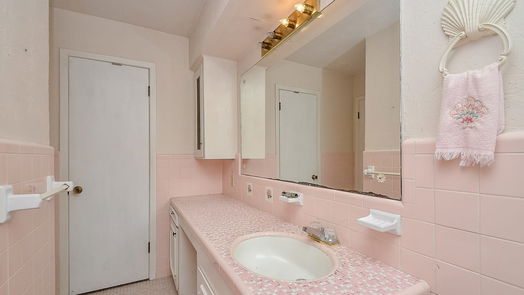 Houston 1-story, 3-bed 14123 Woodforest Boulevard-idx