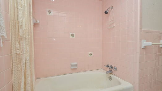 Houston 1-story, 3-bed 14123 Woodforest Boulevard-idx