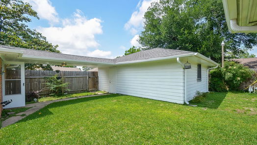 Houston 1-story, 3-bed 14123 Woodforest Boulevard-idx