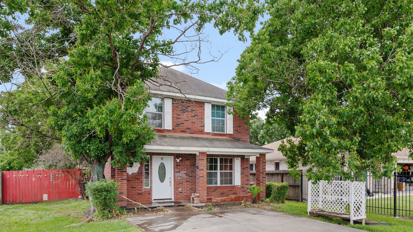 Houston 2-story, 3-bed 13810 Longview Street-idx