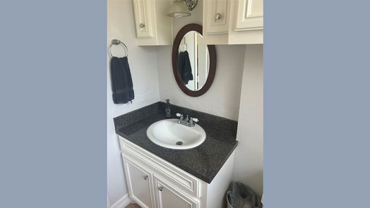 Houston 1-story, 3-bed 14030 Woodforest Boulevard-idx