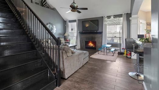 Houston 2-story, 4-bed 210 Shekel Lane-idx