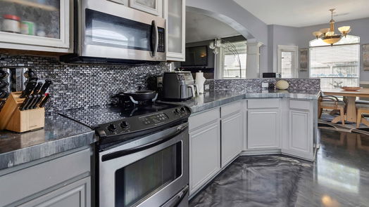 Houston 2-story, 4-bed 210 Shekel Lane-idx