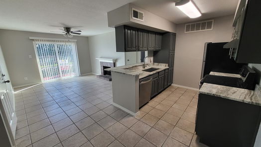 Houston 1-story, 1-bed 12955 Woodforest Boulevard 4-idx