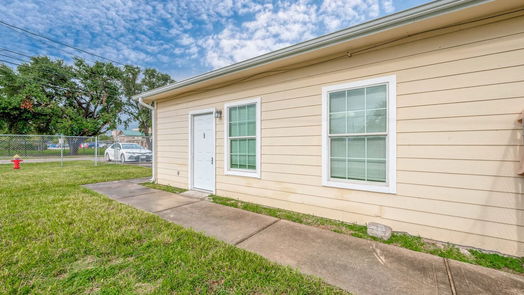 Houston 1-story, 2-bed 1101 Frankie Street-idx