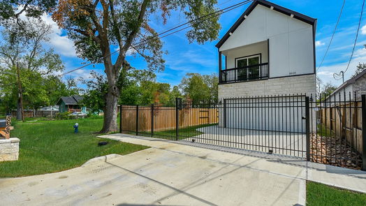 Houston 2-story, 3-bed 8628 Allwood Street-idx