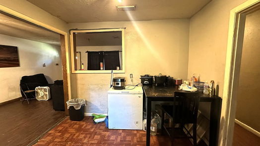 Houston 1-story, 3-bed 7314 Bigwood Street-idx