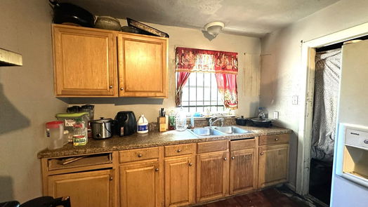 Houston 1-story, 3-bed 7314 Bigwood Street-idx