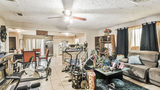 Houston 1-story, 5-bed 7717 Bigwood Street-idx