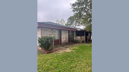 Houston 1-story, 3-bed 7602 Parker Road Road-idx