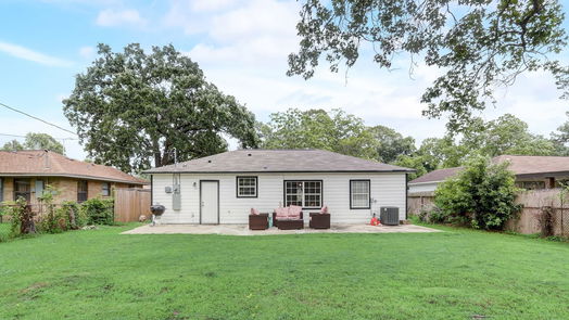 Houston 1-story, 3-bed 10413 Wolbrook Street-idx