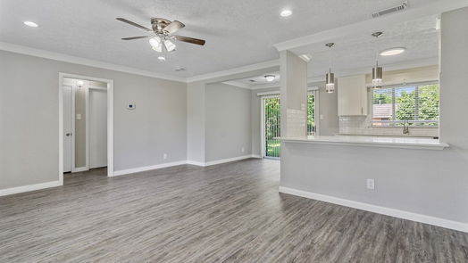 Houston 1-story, 3-bed 10201 Bretton Drive-idx