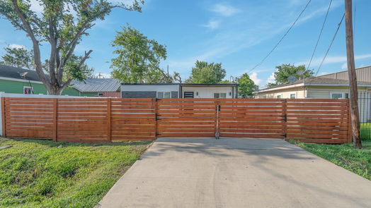 Houston 1-story, 3-bed 4105 Lumber Lane-idx