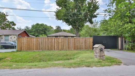 Houston 1-story, 3-bed 7327 Sayers Street-idx