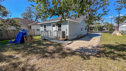 Houston 1-story, 2-bed 8714 Autumn Lane-idx