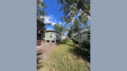 Houston 1-story, 2-bed 7945 Sayers Street-idx