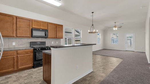 Houston null-story, 3-bed 7435 Senfronia Hills Drive-idx