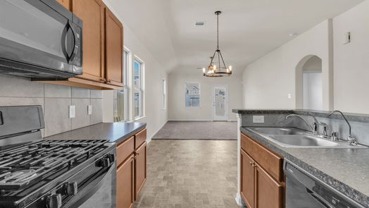 Houston null-story, 3-bed 7435 Senfronia Hills Drive-idx