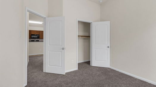 Houston null-story, 3-bed 7435 Senfronia Hills Drive-idx