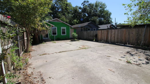 Houston 1-story, 3-bed 4419 Denmark Street-idx