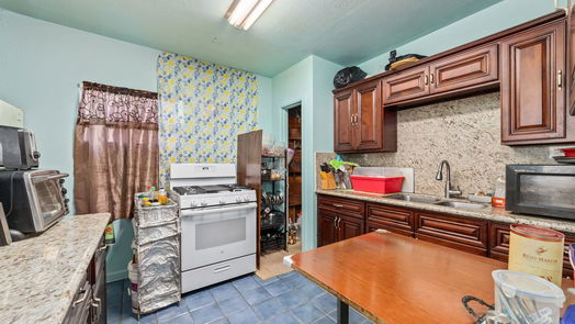 Houston 2-story, 3-bed 8023 Findlay Street-idx