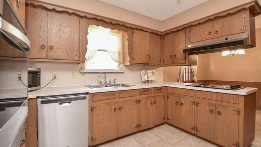 Houston 1-story, 4-bed 5203 Berry Creek Drive-idx