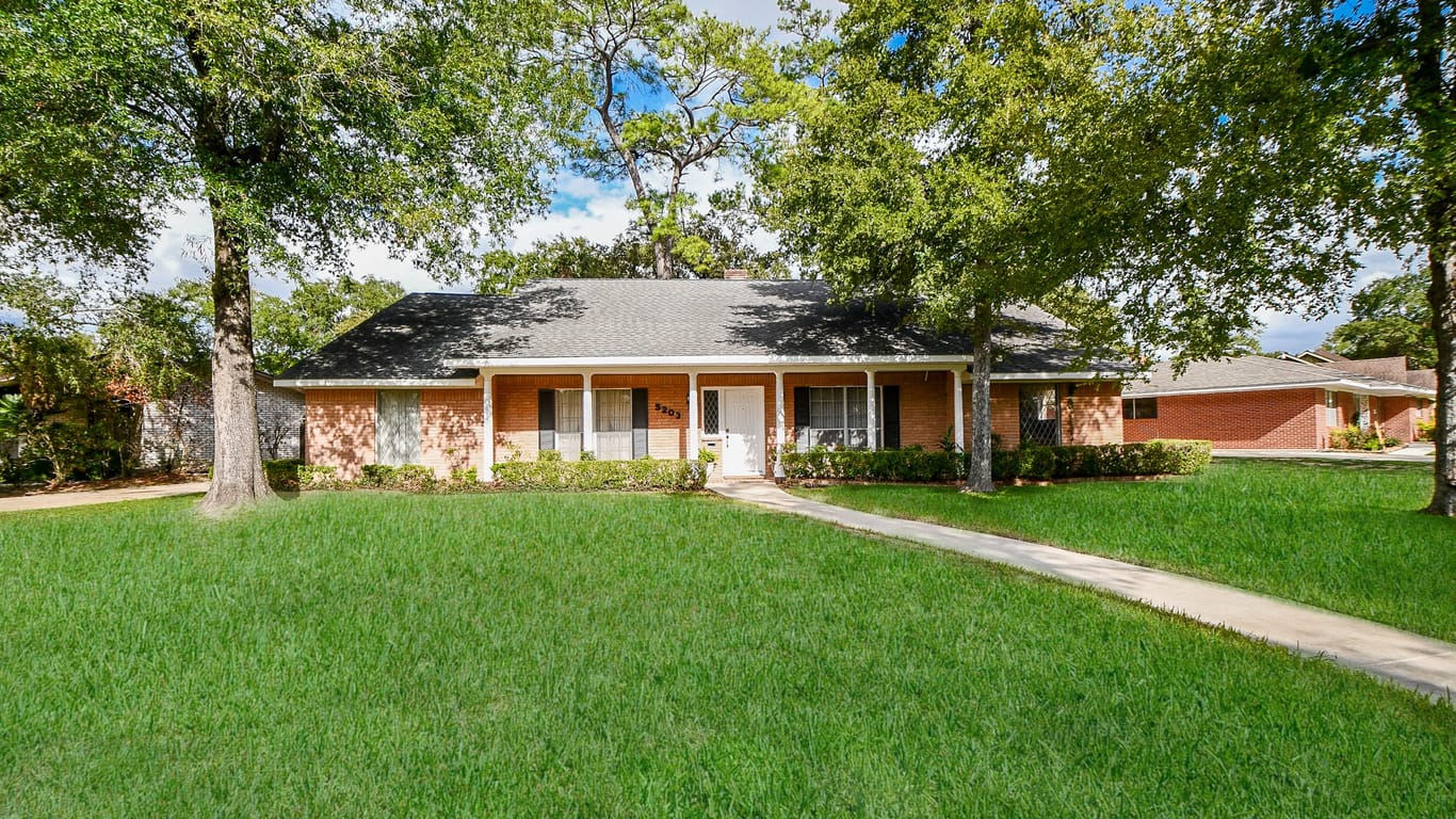 Houston 1-story, 4-bed 5203 Berry Creek Drive-idx