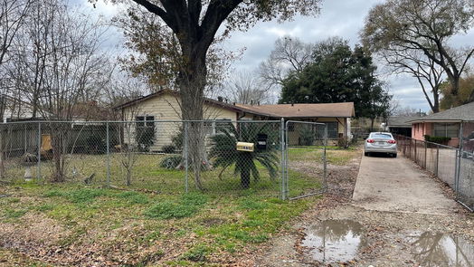 Houston 1-story, 5-bed 8611 Findlay Street-idx