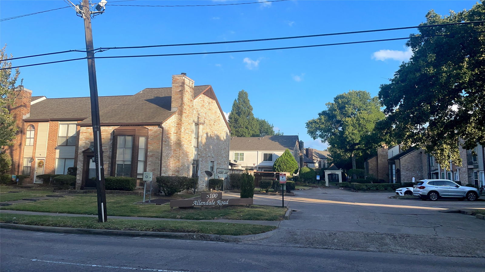 Houston 2-story, 2-bed 5100 Allendale Road 204-idx