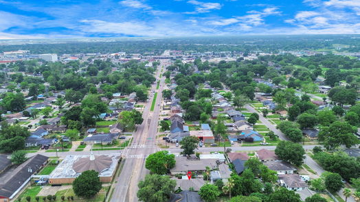 Houston 1-story, 6-bed 8209 Howard Drive-idx