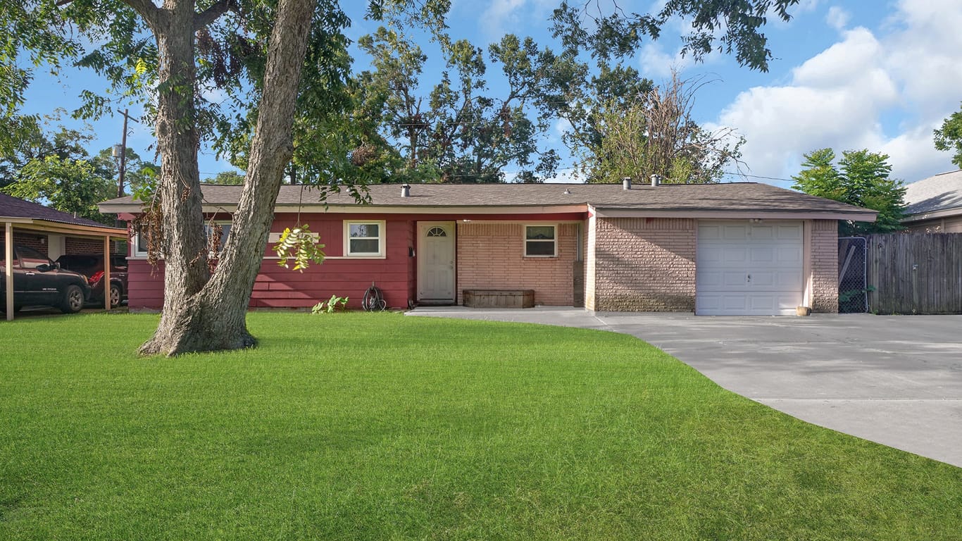 Houston 1-story, 3-bed 5714 Meadow Creek Lane-idx
