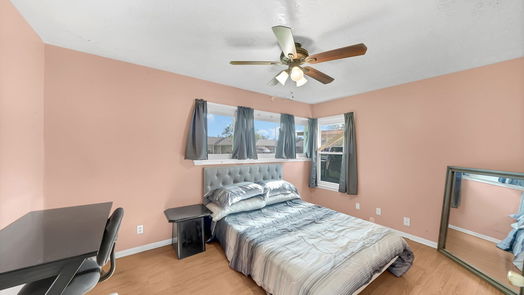 Houston 1-story, 3-bed 5714 Meadow Creek Lane-idx