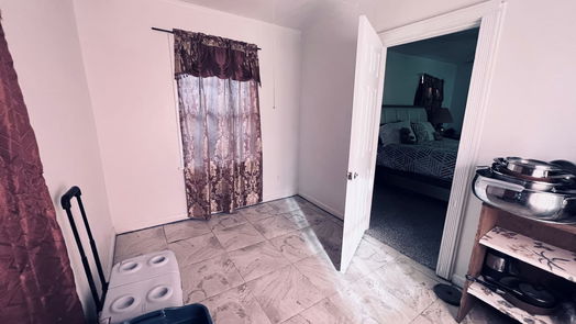 Houston 1-story, 4-bed 8527 Brower Street-idx