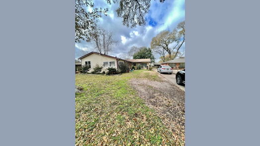 Houston 1-story, 5-bed 8611 Findlay Street-idx