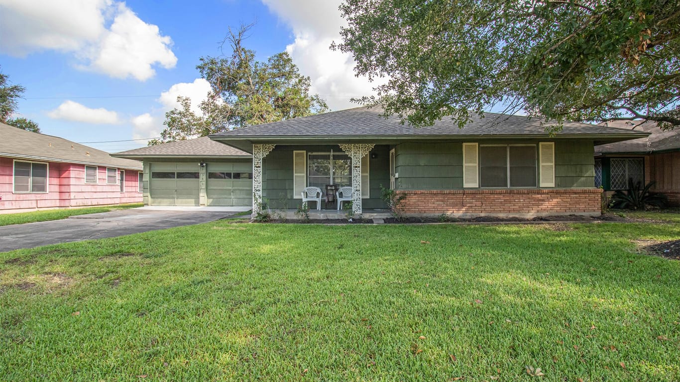 Houston 1-story, 3-bed 5551 Berry Creek Drive-idx